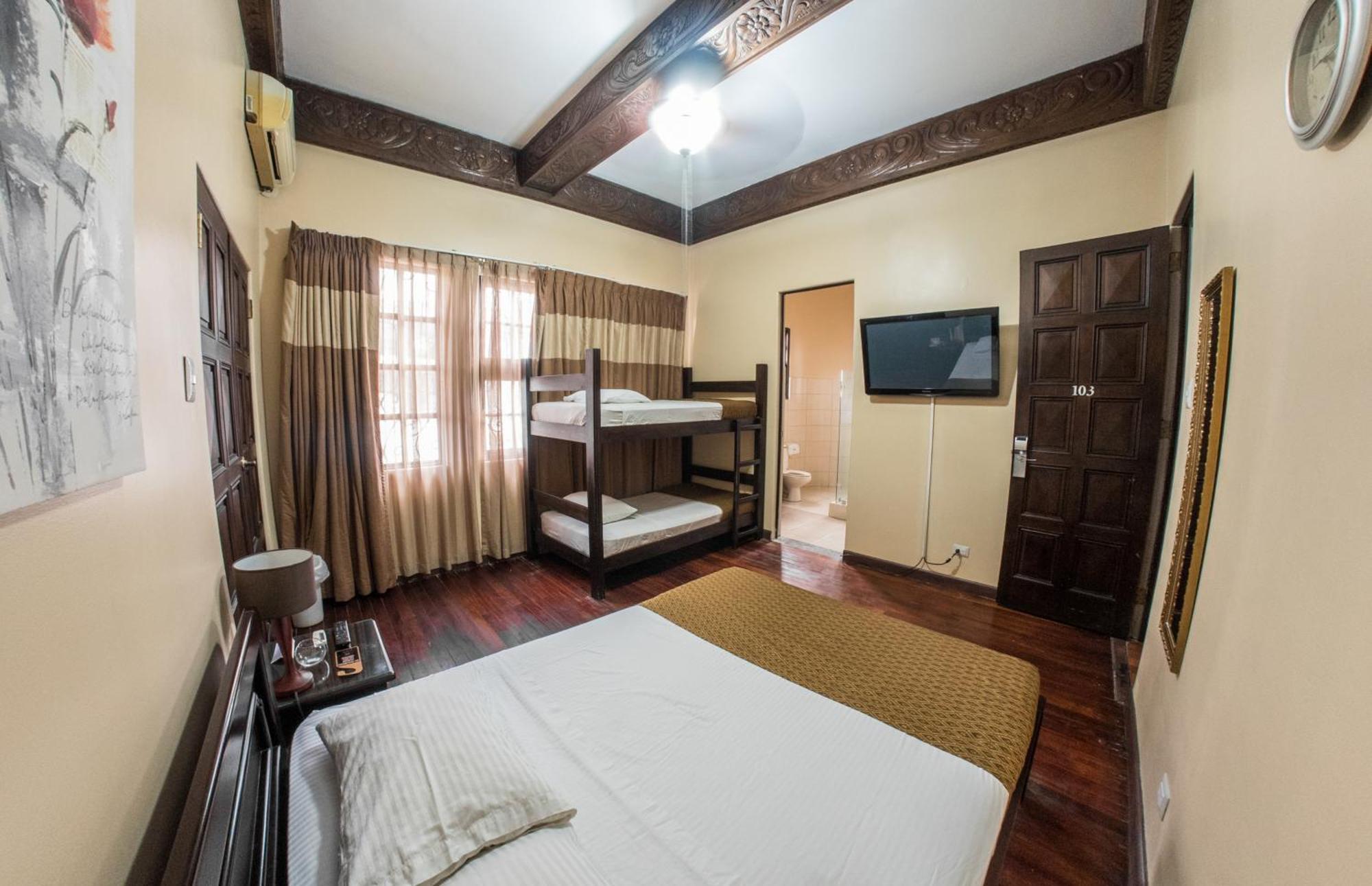 Hostal Casa Colon *